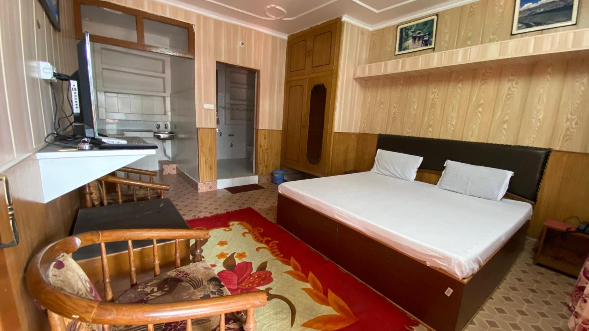 מקלוד גאנג' Hotel Ekant Lodge מראה חיצוני תמונה