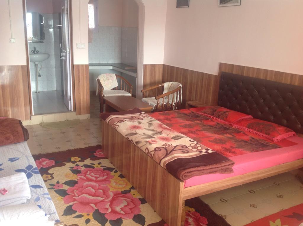 מקלוד גאנג' Hotel Ekant Lodge חדר תמונה
